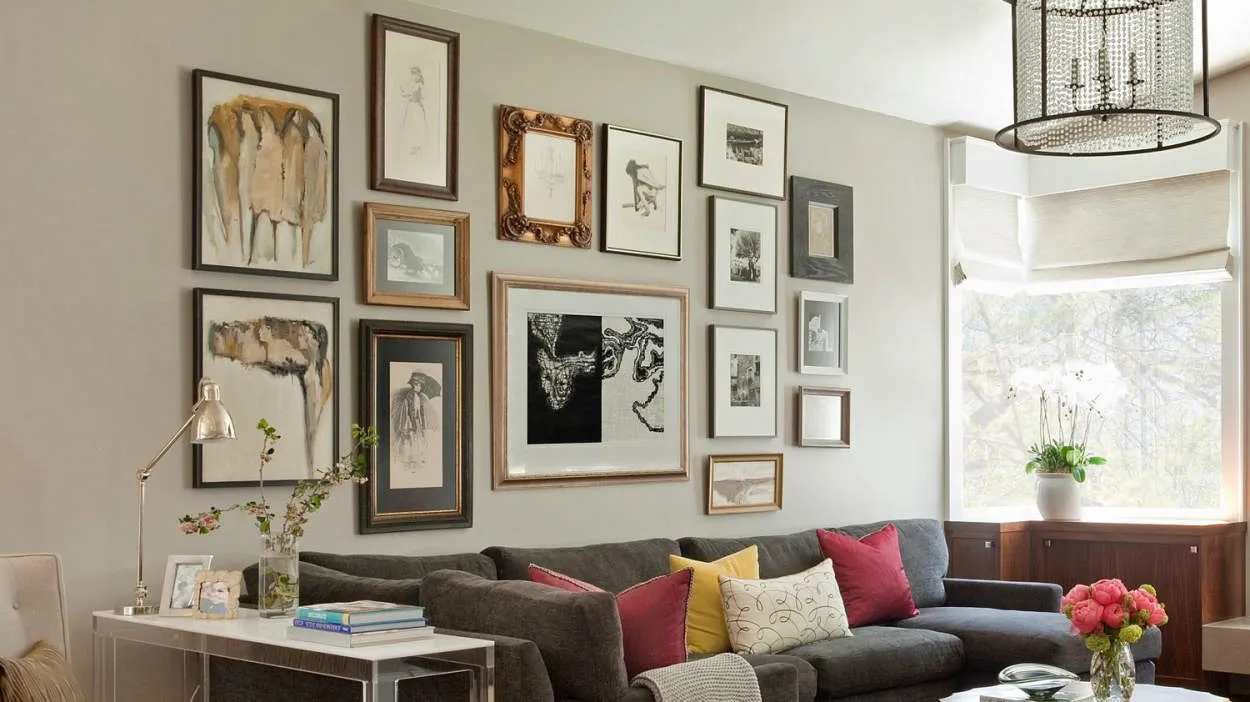 Gallery Walls: Tips for Creating a Stunning Display - Decor.TeknoTerkini.id
