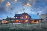 Rustic Revival: Embracing a Country Home Aesthetic