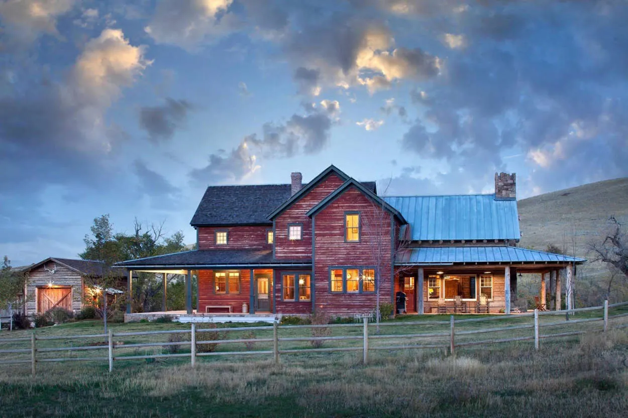 Rustic Revival: Embracing a Country Home Aesthetic